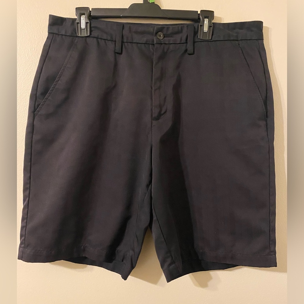 Mens Black Ashworth Golf Cotton Blend Flat Front Shorts 36 Waist